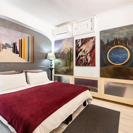 Spanish Steps Art Gallery- 4* Rom