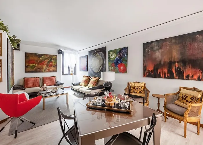 Spanish Steps Art Gallery- Affittacamere