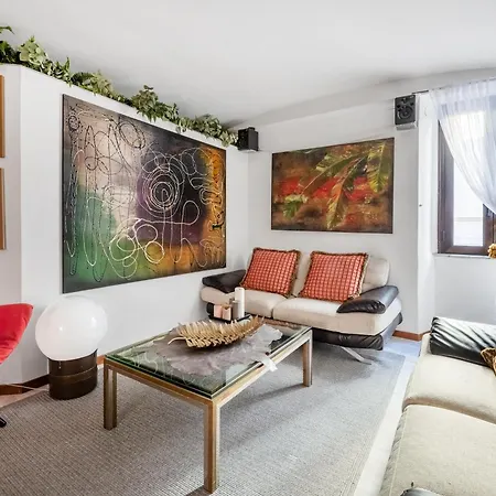 Spanish Steps Art Gallery- Rzym